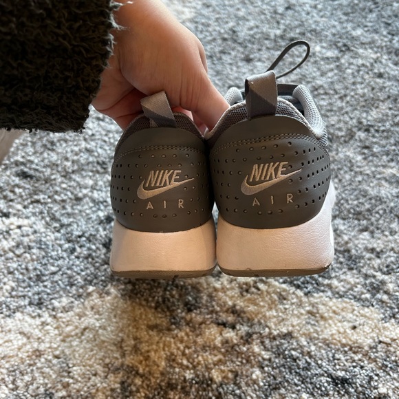 Nike Air Max Tavas - Picture 4 of 8
